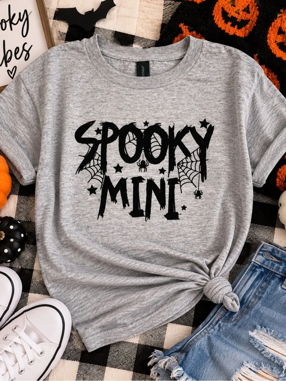 Youth Small NWOT Spooky Mini Graphic Tee